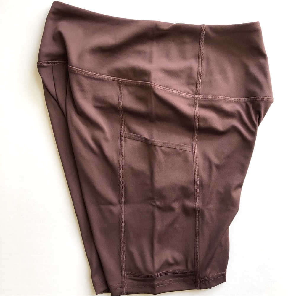 Gymshark XL Pocket Shorts - Picture 3 of 3